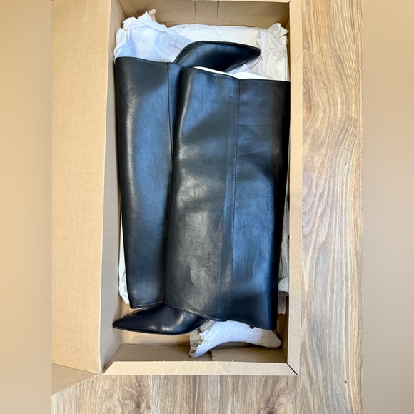 Zara Black Leather Knee High Pointed Toe Boots EU 41 NIB - Picture 3 of 7